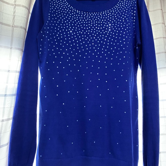 Crewneck with crystal studs - Picture 2 of 7